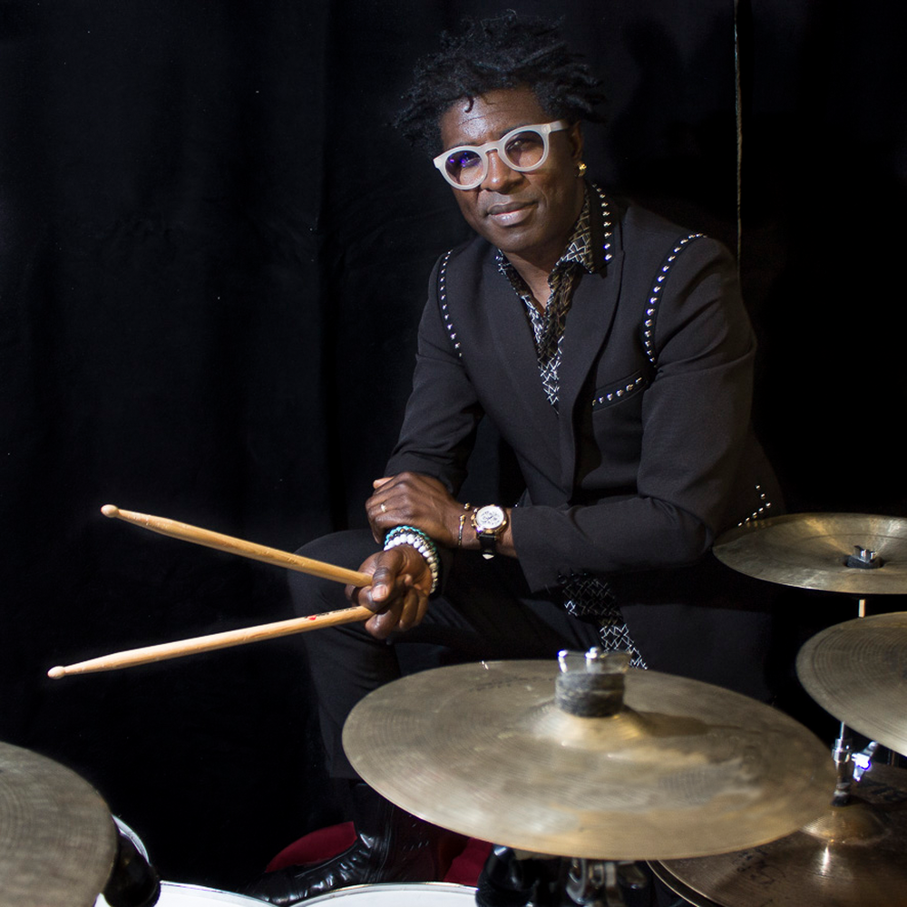 conti-bilong-et-sa-batterie